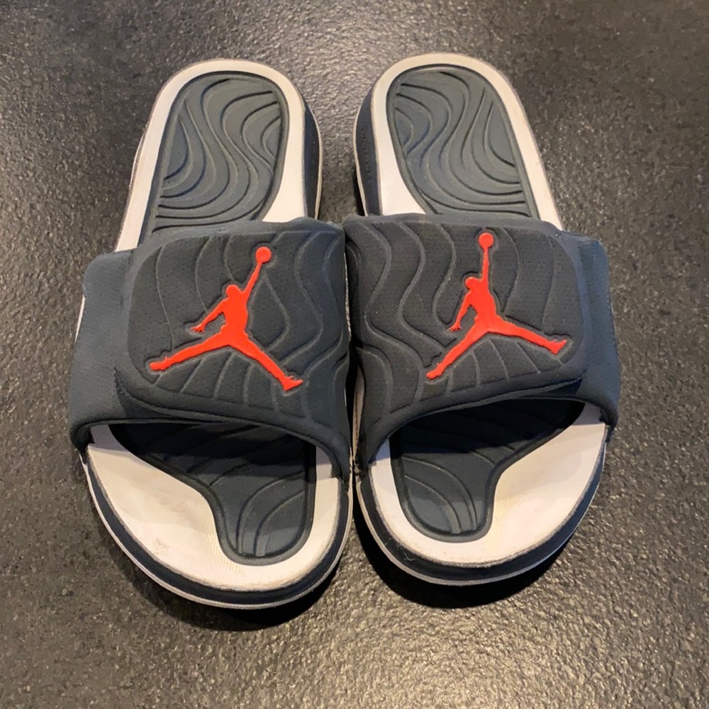 Jordan slides sz8